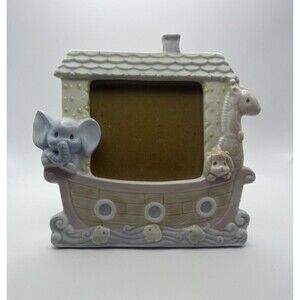 Vintage Precious Moments 1995 Noah's Ark Picture Frame holds 4"x3-1/2" Photo